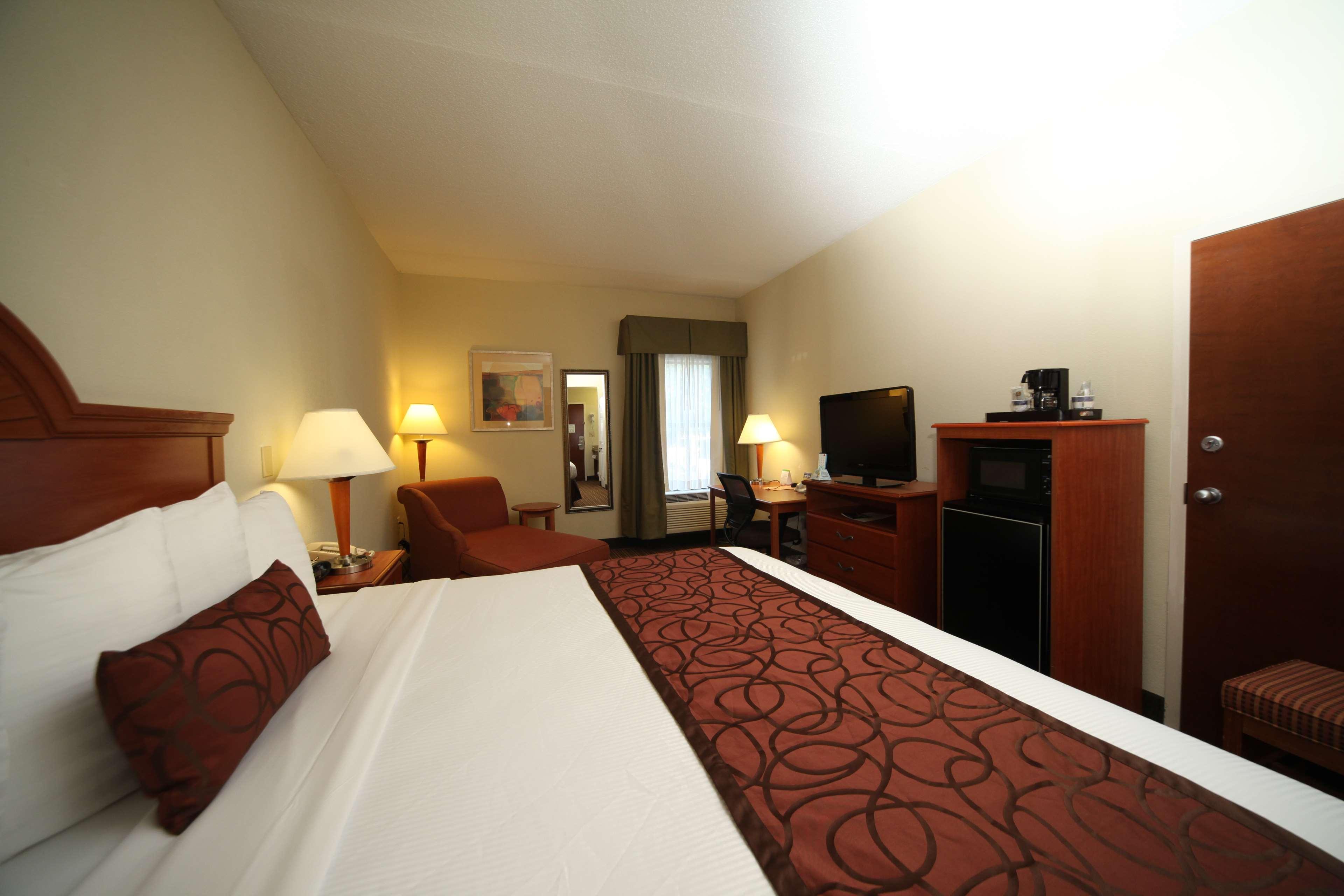 Best Western Plus Edison Inn Garner Exterior photo