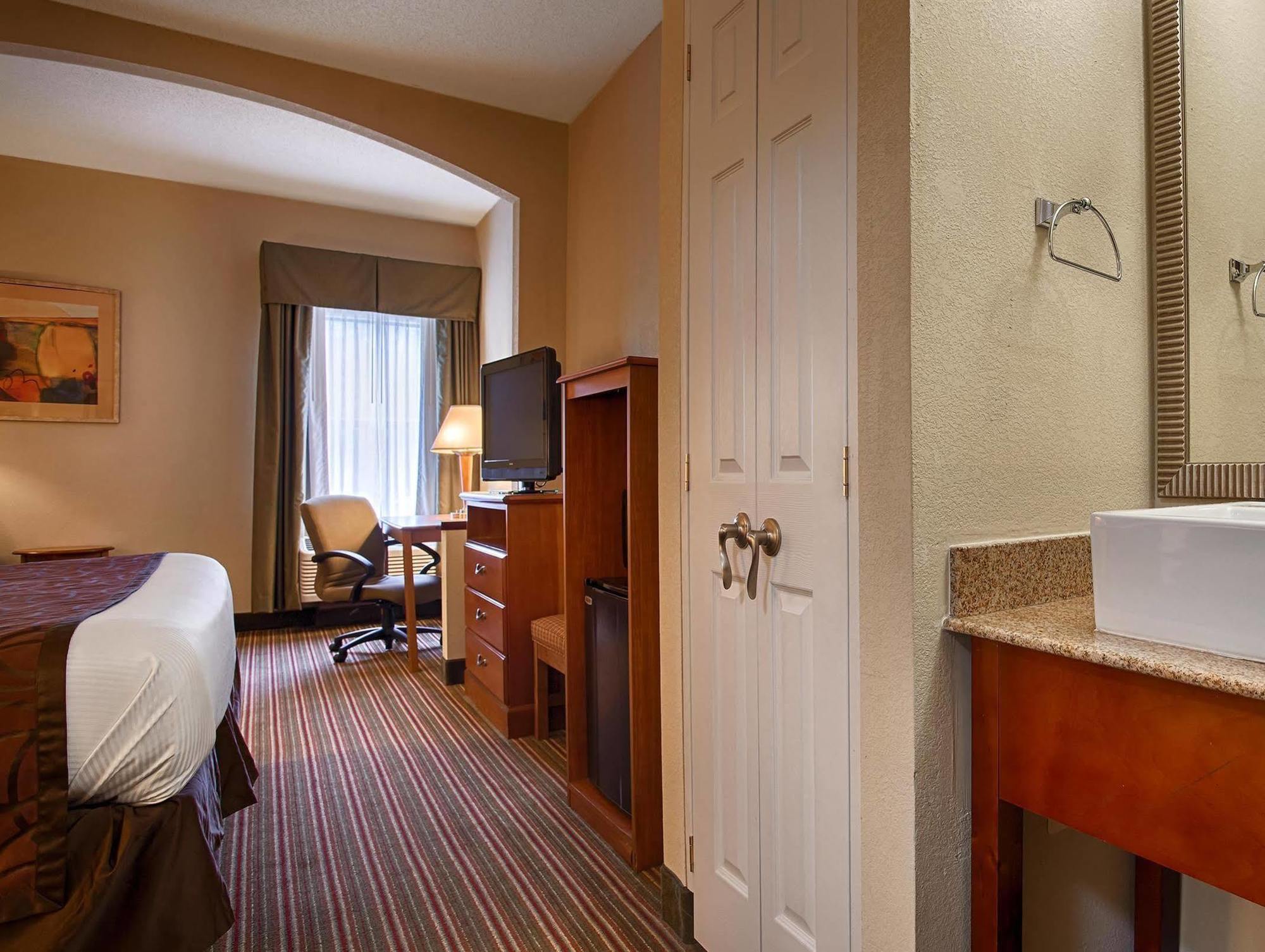 Best Western Plus Edison Inn Garner Exterior photo